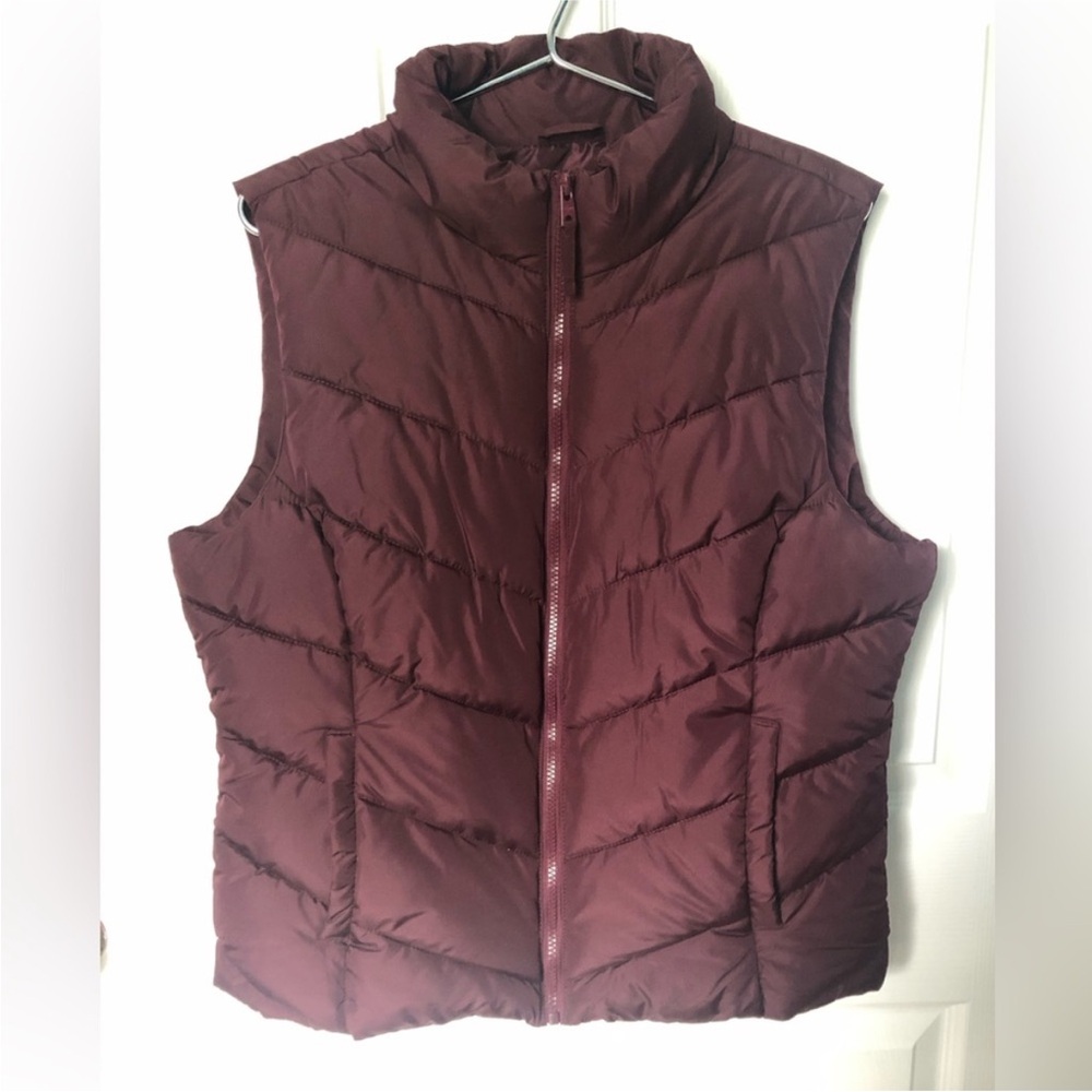 Aeropostale Chevron Quilted Puffer Vest Size XL